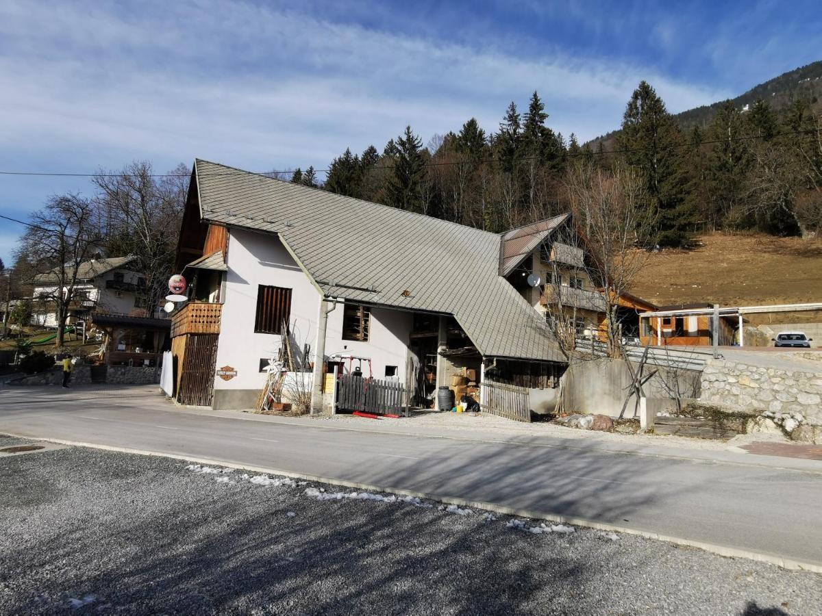 Slovenian Traditional Guest House Begunje na Gorenjskem Esterno foto
